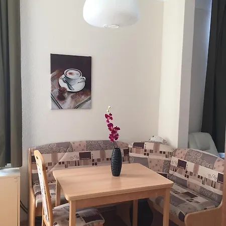 Moevennest 아파트 *